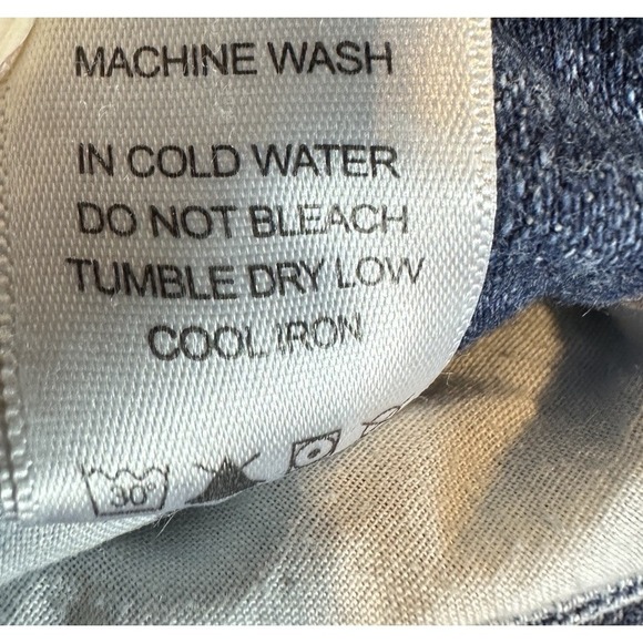 JUDY BLUE Distressed  Stretch High Rise Straight Fit Jeans Women's size 5 27 - Picture 6 of 6